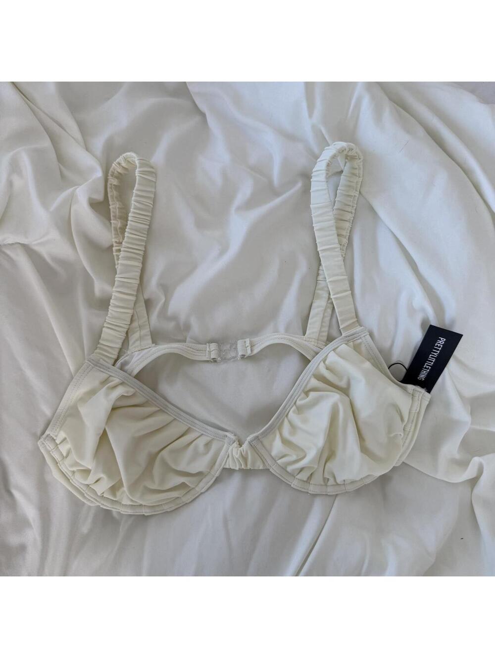 Pretty Little Thing Cream Ruched Underwire Bikini Top NWT / in packaging